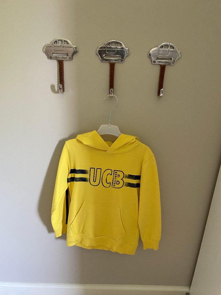 Capuchon trui hoody geel Benetton maat 122, Kinderen en Baby's, Kinderkleding | Maat 122, Ophalen, Trui of Vest, Zo goed als nieuw