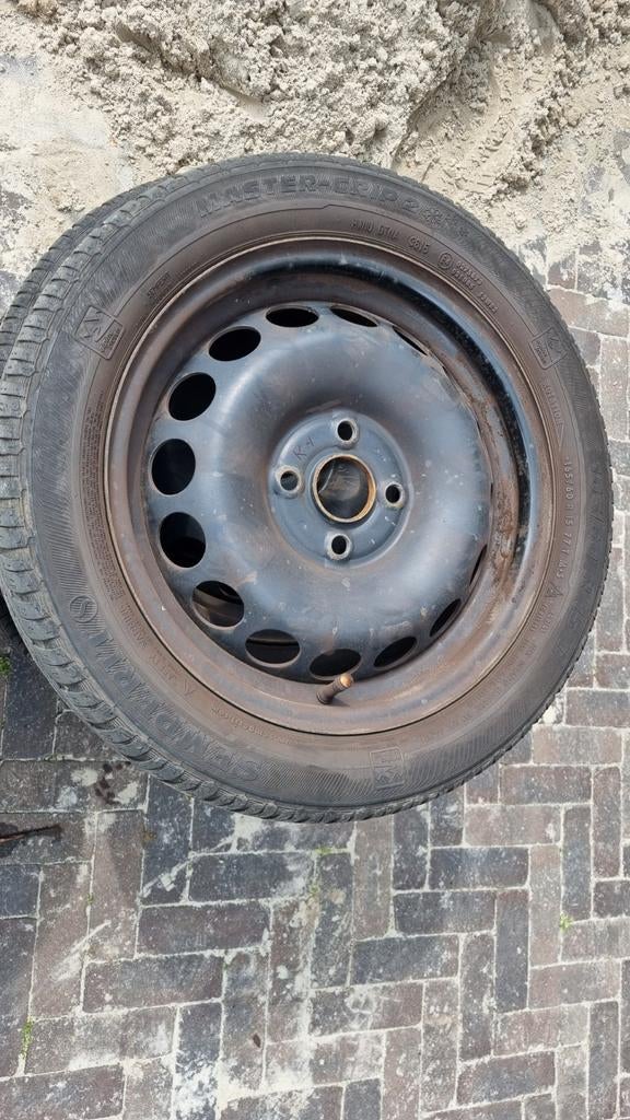 Stalen velgen Toyota Aygo 15 inch incl. wieldoppen, Auto diversen, Wieldoppen, Ophalen, Gebruikt