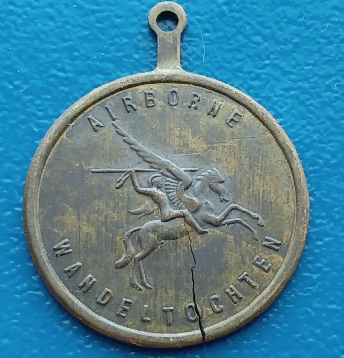 Vintage Medaille Renkum Airborne Wandeltochten (met oog), Verzenden, Brons, Nederland