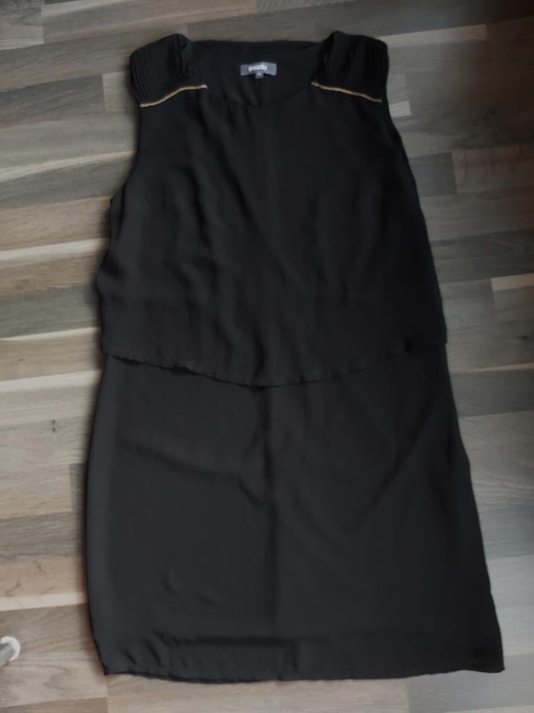 Bel & Bo, nieuwe jurk, 42, goudkleurige bies, Zwart, Maat 42/44 (L), Nieuw, Ophalen of Verzenden