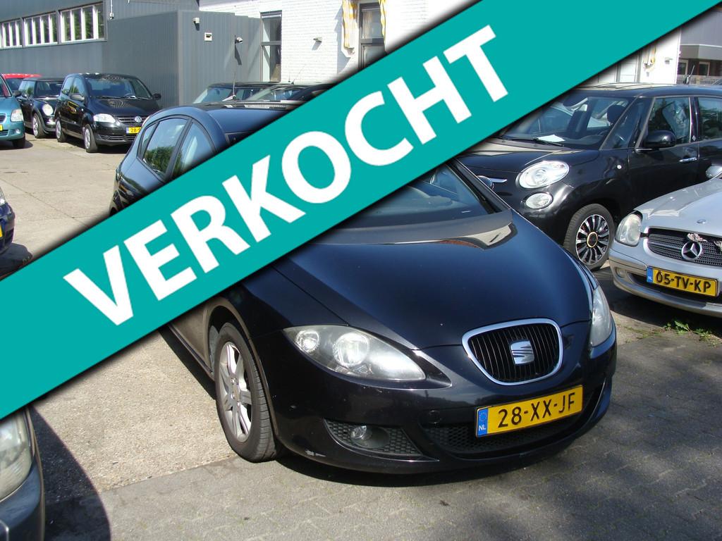 Seat Leon 1.6 Businessline airco elek pak nap apk, Gebruikt, 4 cilinders, Leon, Zwart