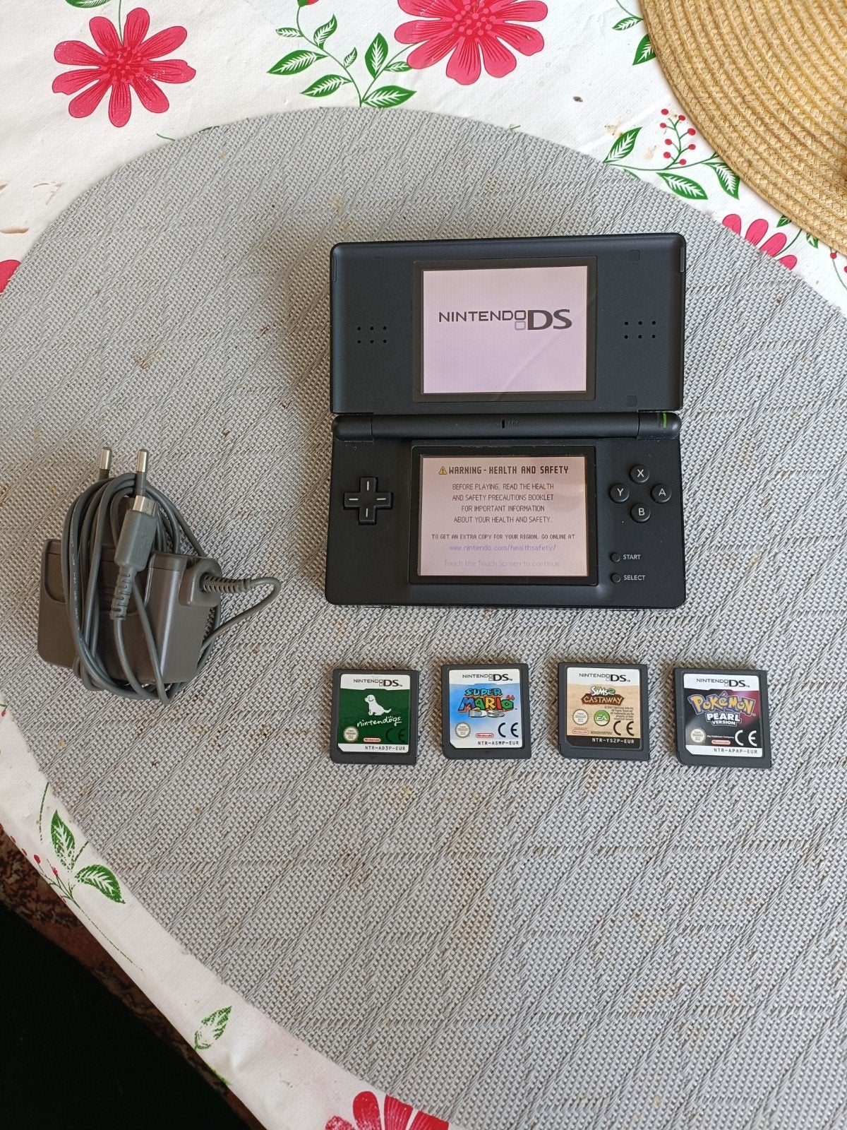 Nintendo DS Lite met games, Spelcomputers en Games, Ophalen, Met games, Zwart, Zo goed als nieuw