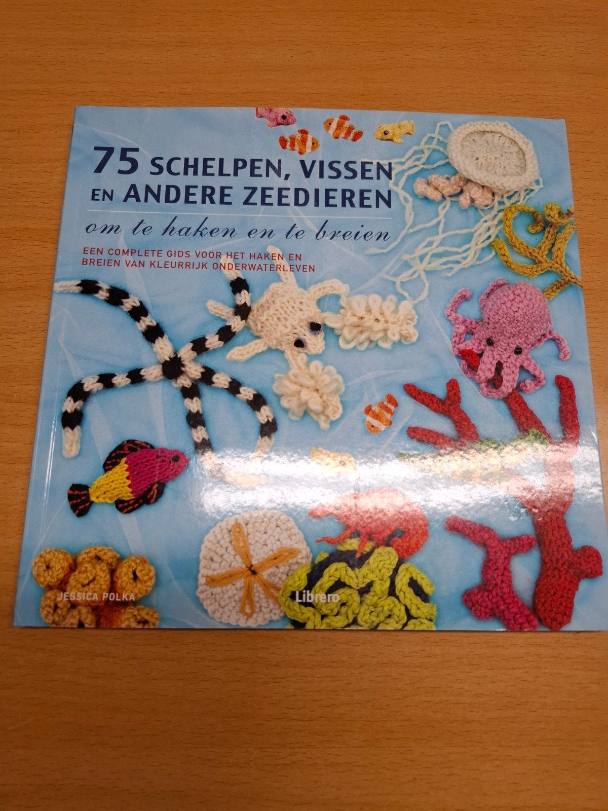 75 Schelpen, Vissen en Andere Zeedieren om te Haken en Breie, Breien en Haken, Jessica Polka, Ophalen of Verzenden, Zo goed als nieuw
