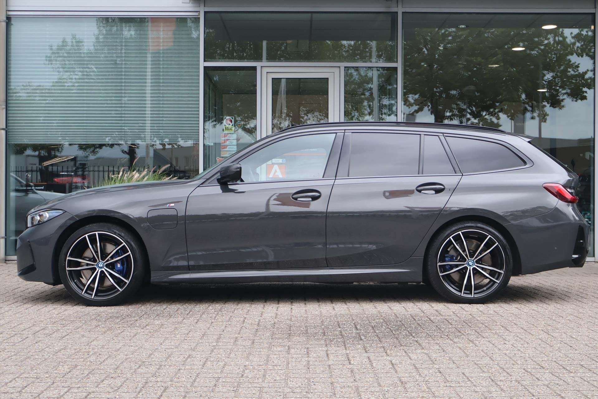 BMW 3-Serie Touring (g21) 320e M-Sport 204pk | Pano | Memory, 1800 kg, Gebruikt, 4 cilinders, Met garantie (alle)