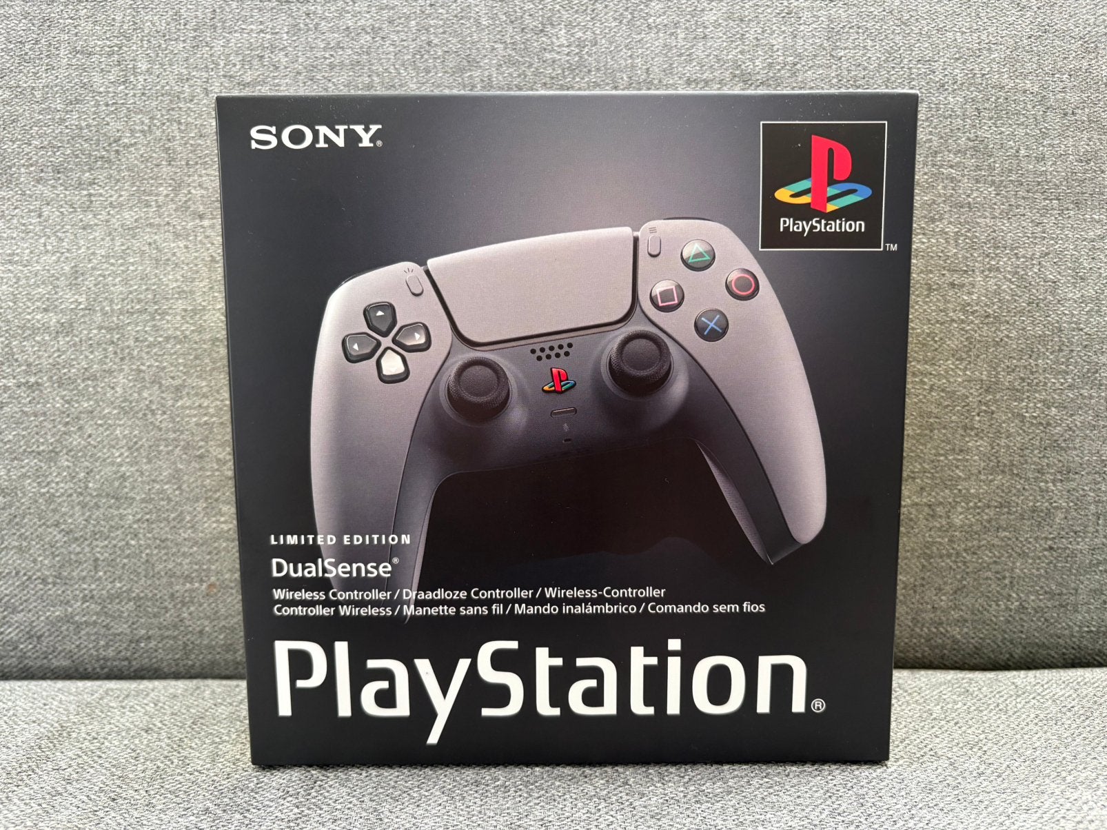 Limited Edition DualSense Controller - PS5 30th Anniversary, PlayStation 5, Nieuw, Ophalen of Verzenden, Controller