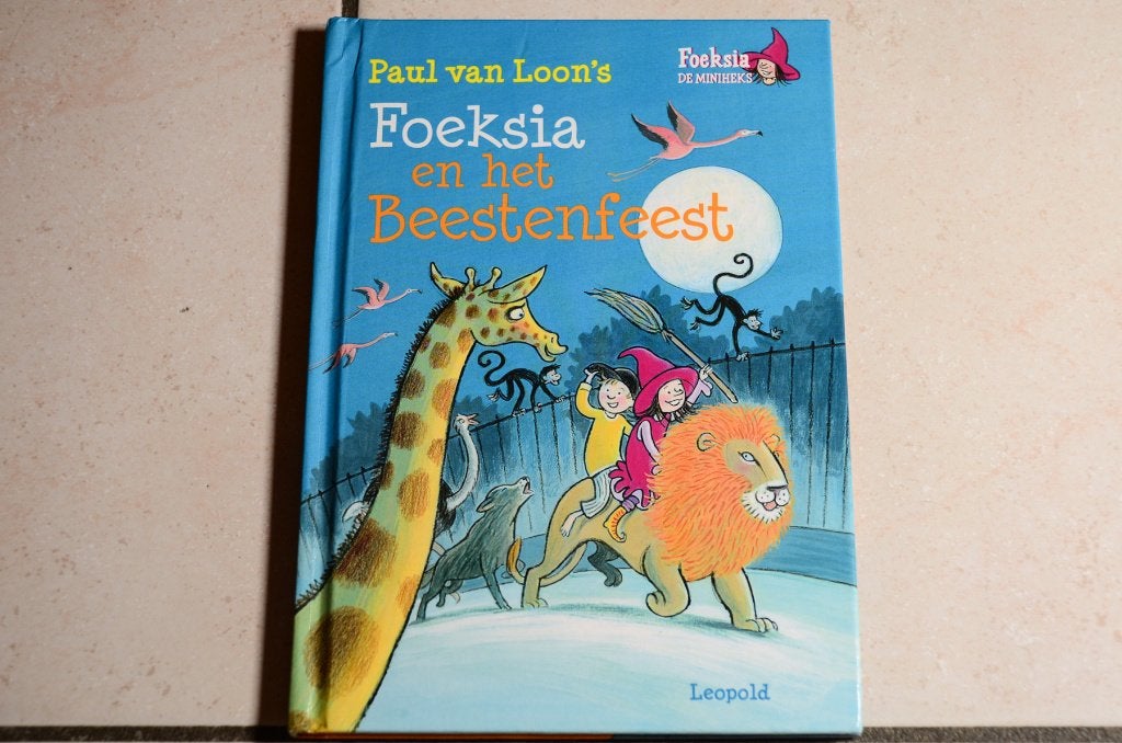 Foeksia en het beestenfeest / Paul van Loon AVI M4, Ophalen of Verzenden, Zo goed als nieuw, Fictie algemeen