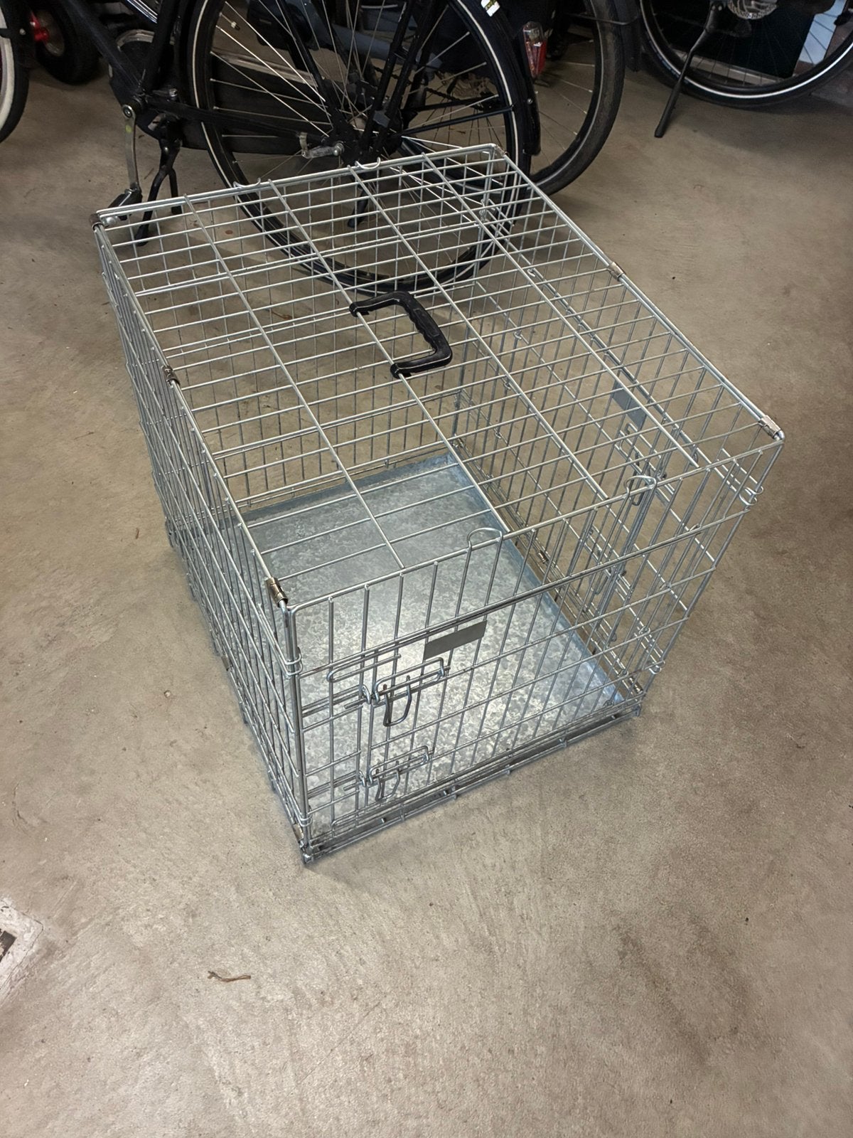 Opvouwbare bench, Dieren en Toebehoren, Hondenhokken, Ophalen, Zo goed als nieuw, Minder dan 75 cm, Minder dan 65 cm