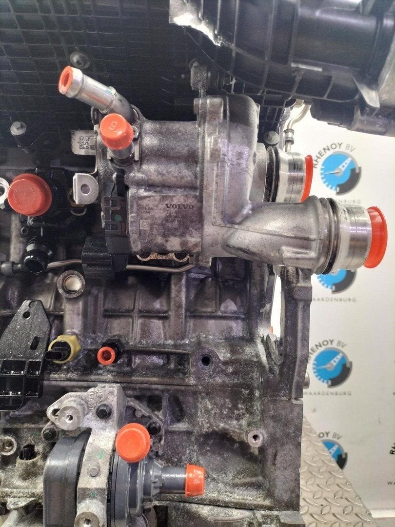 VOLVO V90 TURBO 32140099 2022, Ophalen of Verzenden, Gebruikt, ARN erkend