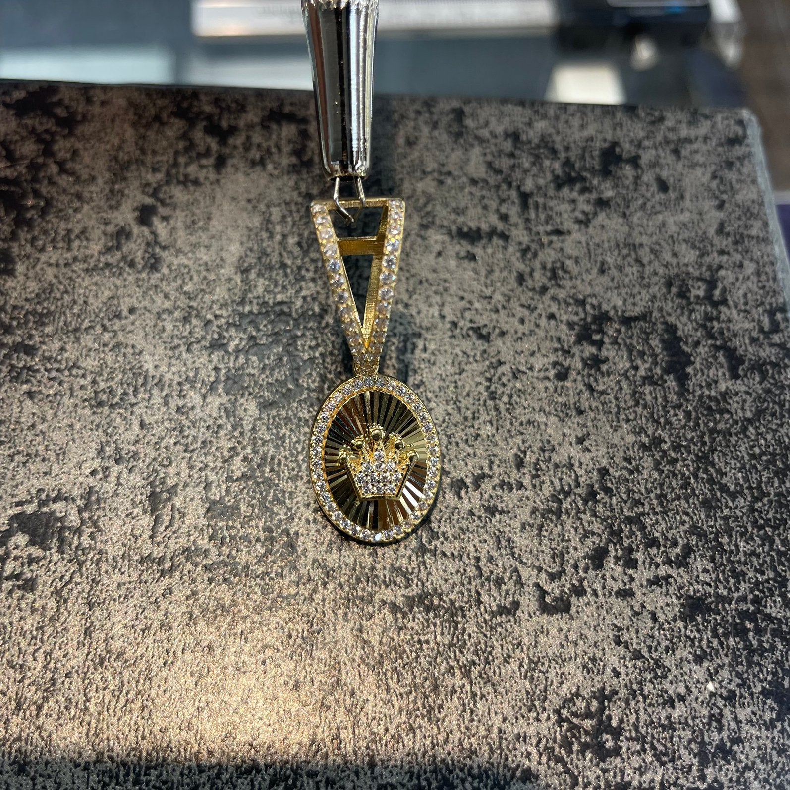 18k gouden kroon hanger, Ophalen of Verzenden, Nieuw, Goud, Goud