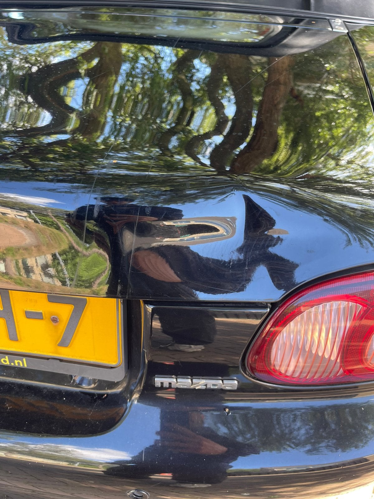 Foto 13 van Mazda MX-5 1.6 I 2003 Zwart