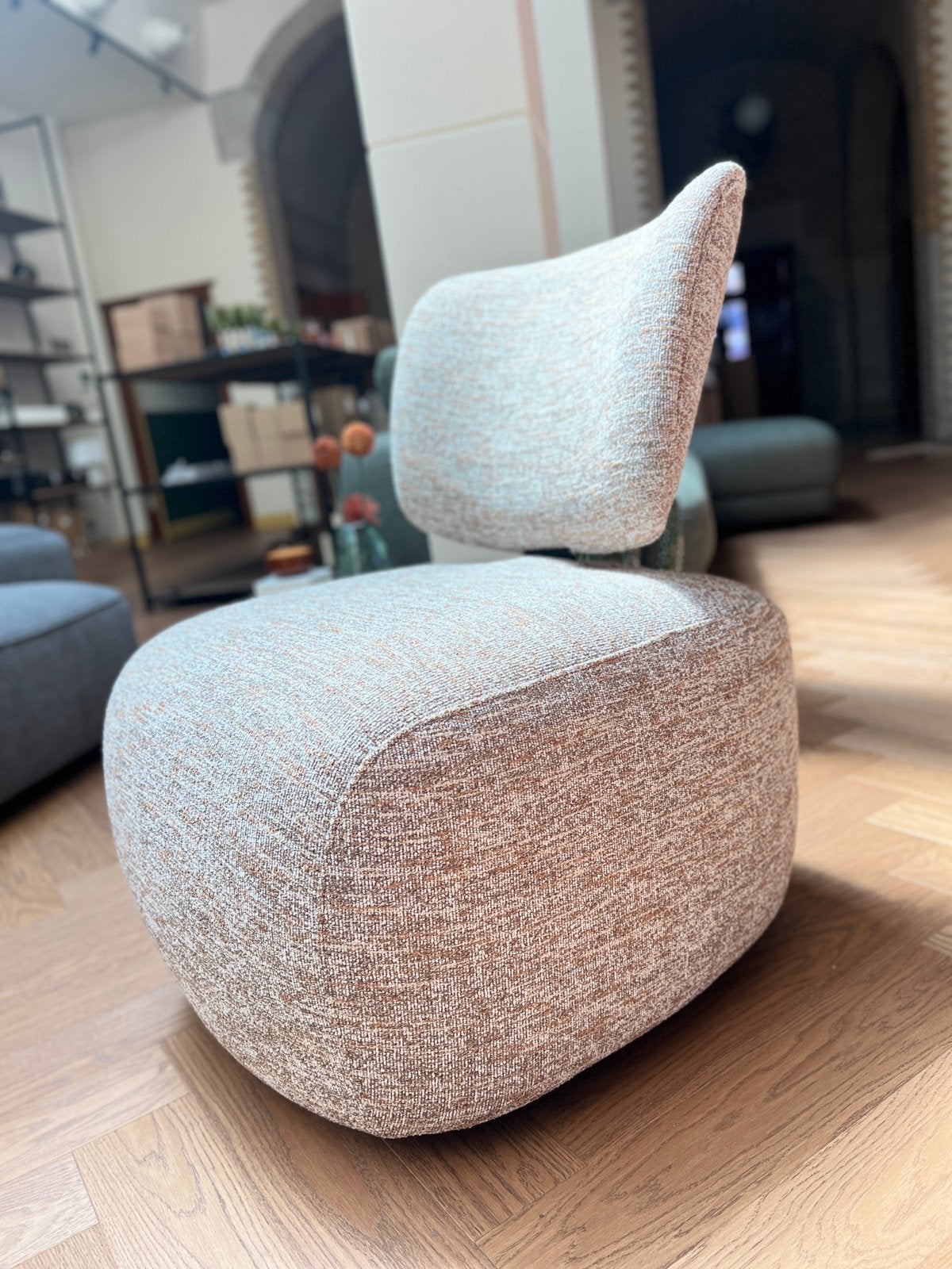Nieuw! Skogen Thora draaifauteuil | Boho 102 |2 beschikbaar, Huis en Inrichting, Ophalen, Rond, Zo goed als nieuw, Stof