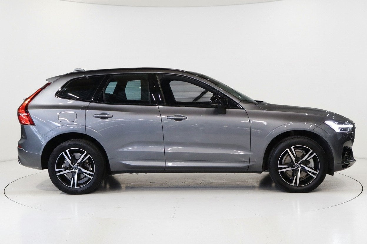 Volvo XC60 2.0 Recharge T8 AWD R-Design|Automaat|LED|Navi|Ca, Auto's, Volvo, Automaat, Gebruikt, Leder en Stof, Bedrijf