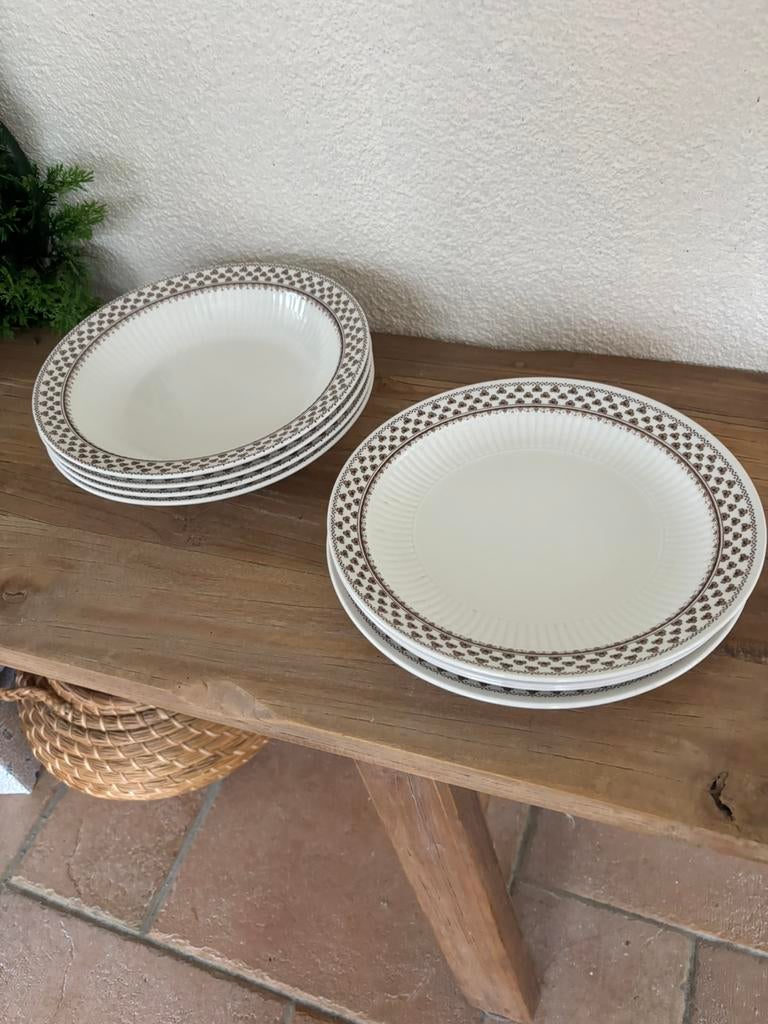 4 diepe borden en 3/4 dinnerborden, Antiek en Kunst, Antiek | Servies los, Ophalen of Verzenden
