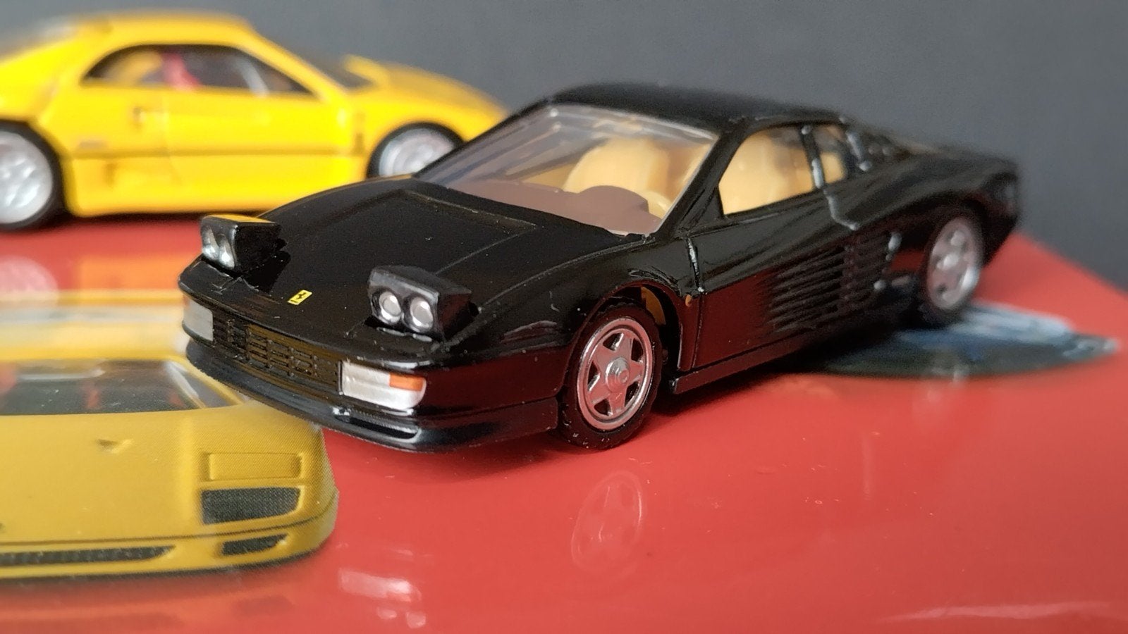 Ferrari F40 Testarossa FXx. 1:67 Tomica Premium 3 pack Pol, Overige merken, Auto, Verzenden, Nieuw
