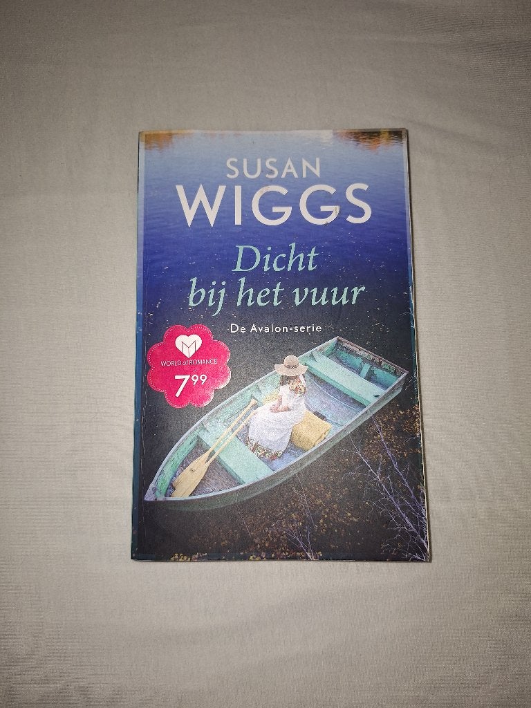 Dicht bij het vuur - Susan Wiggs (De Avalon-serie), Gelezen, Ophalen of Verzenden, Nederland, Susan Wiggs