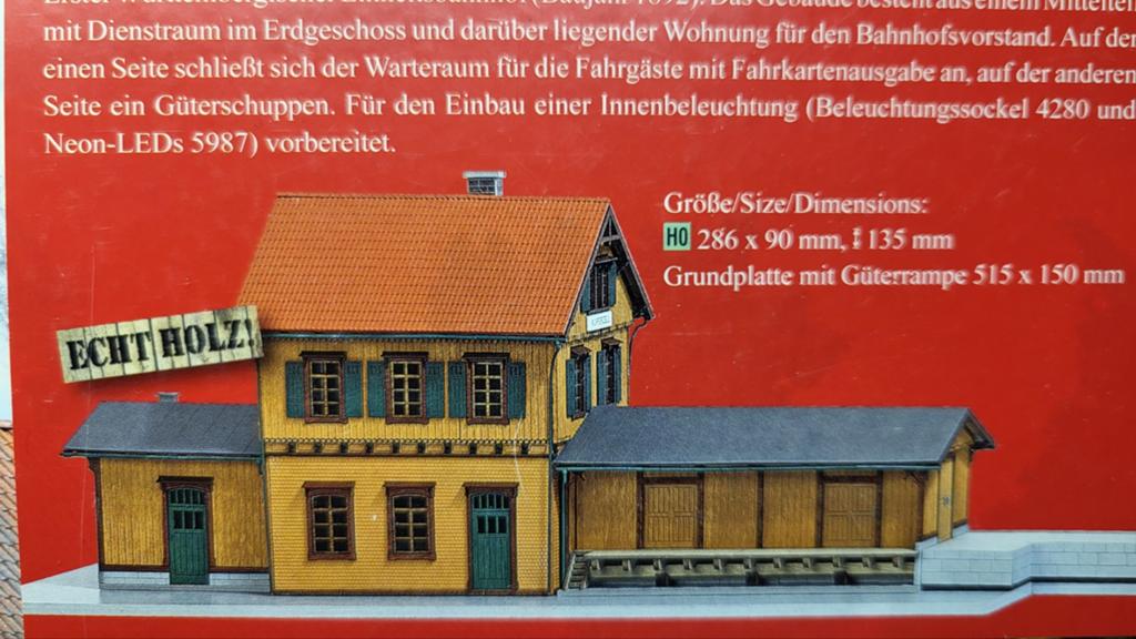 Busch HO Station Kupferzell 1468 & Toiletgebouw 1469 Nieuw, Hobby en Vrije tijd, Modeltreinen | H0, Ophalen of Verzenden, Nieuw