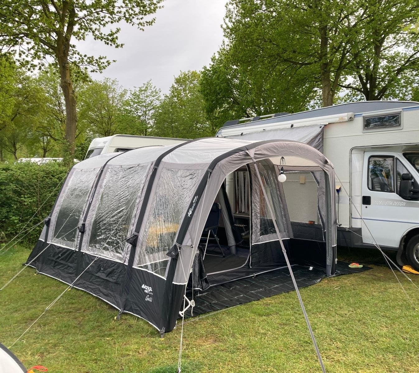 Vango Galli Tall camper voortent + 2 extra AirBeams, Ophalen, Zo goed als nieuw, Polyester, Overige merken