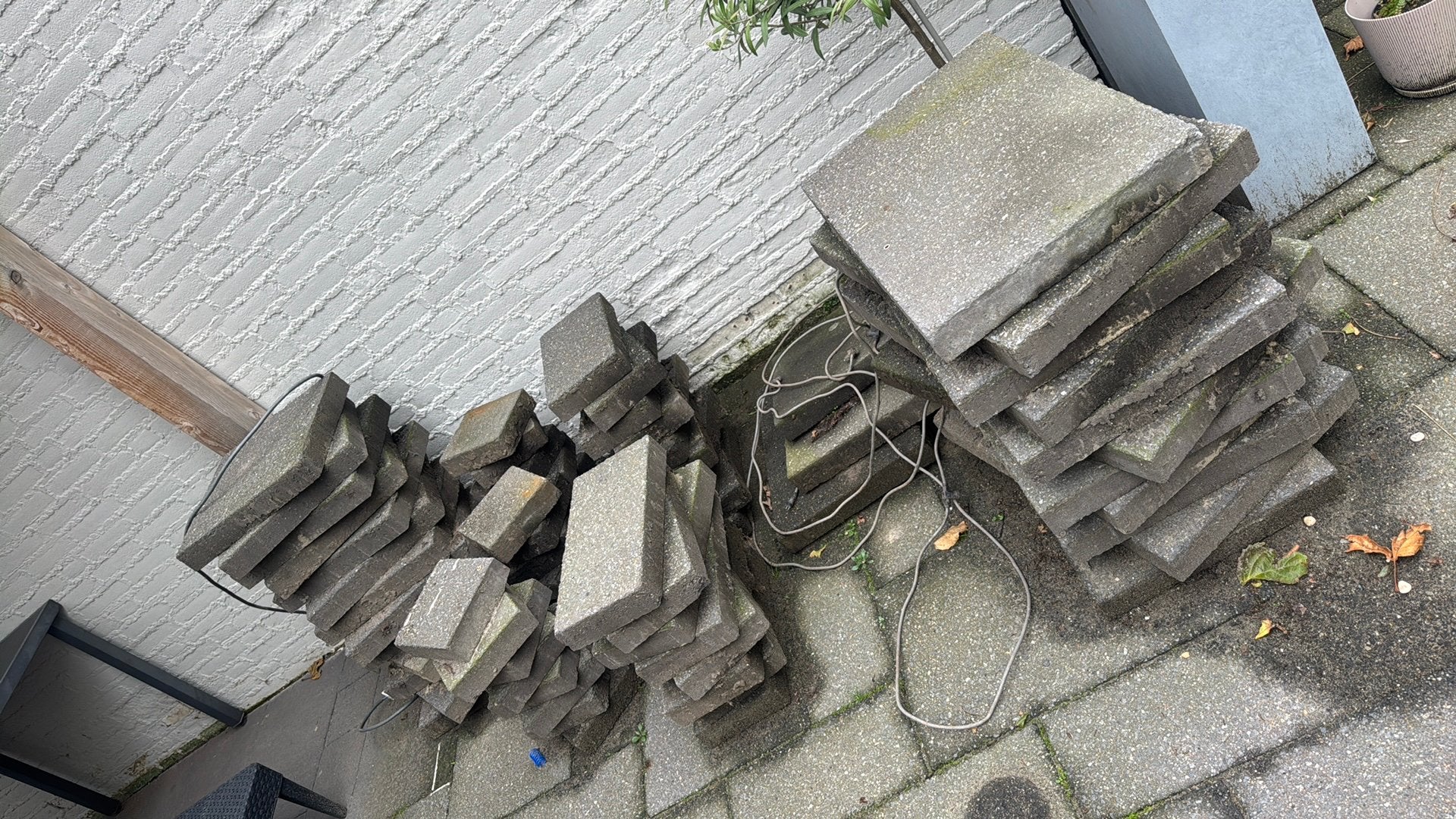 GRATIS tegels afhalen zsm!, Ophalen, 5 tot 10 m², Zo goed als nieuw, Beton