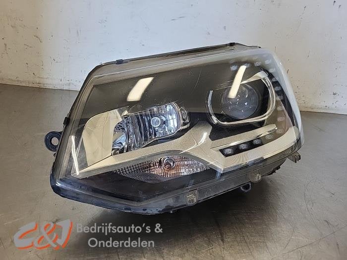 Koplamp links van een Volkswagen Transporter, Gebruikt, -, Volkswagen, -