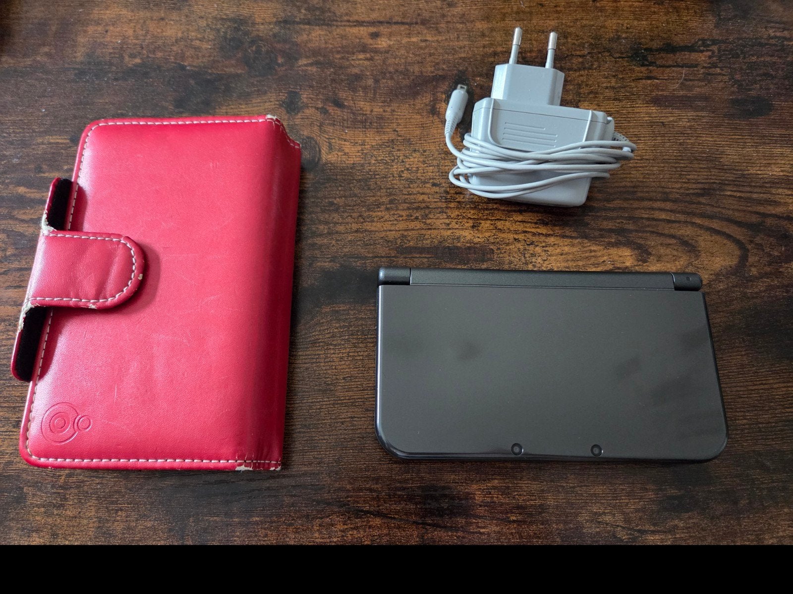New 3DS XL met top IPS scherm en digitale spellen, Spelcomputers en Games, Spelcomputers | Nintendo 2DS en 3DS, Gebruikt, Zwart