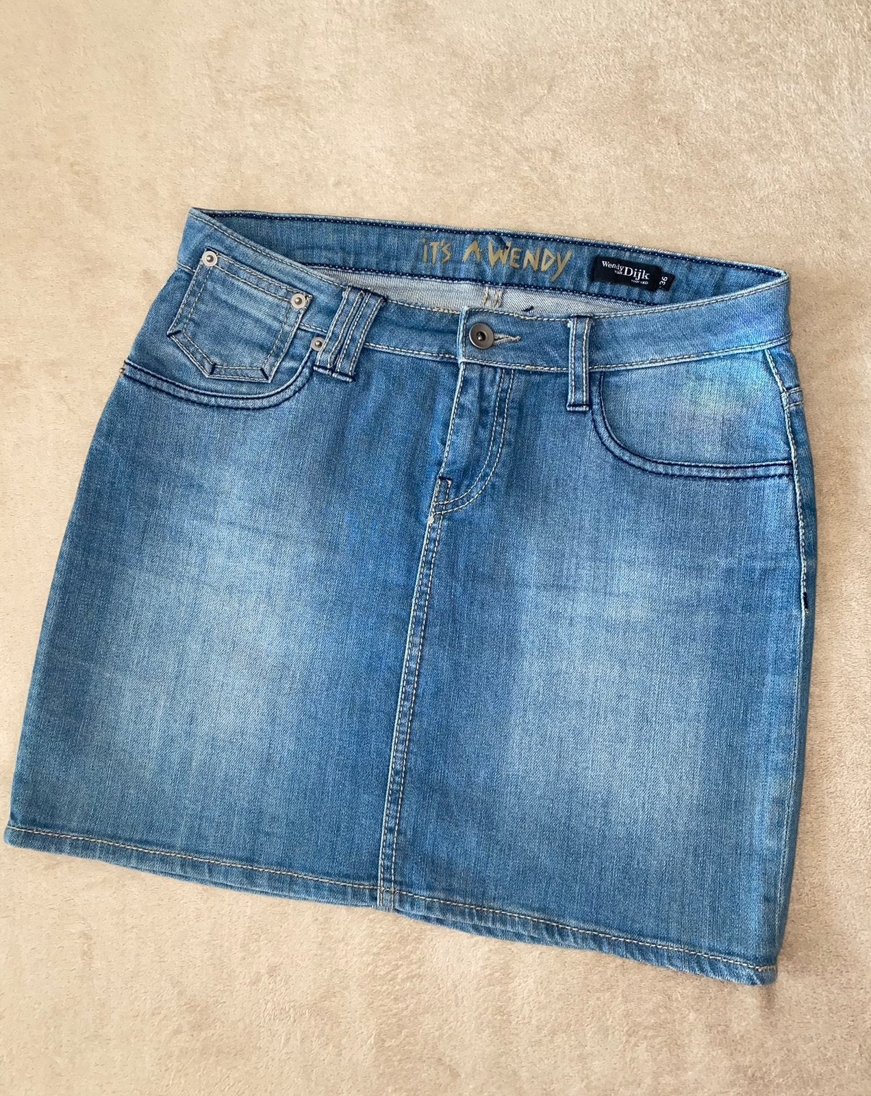 Blauwe spijkerrok van Its A Wendy, maat 36 (S), Kleding | Dames, Rokken, Blauw, Ophalen of Verzenden, Zo goed als nieuw, Maat 36 (S)