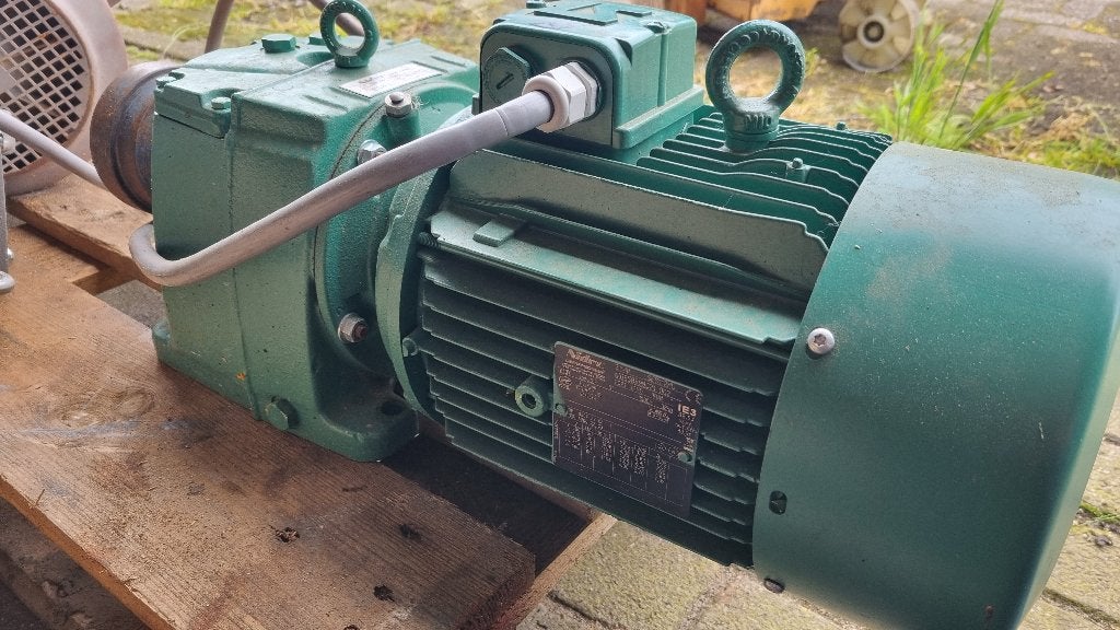 Electro motoren tot 15KW vanaf 35,-, Doe-het-zelf en Verbouw, Motoren, Ophalen, Zo goed als nieuw, Elektromotor, 1400 tot 1800 rpm