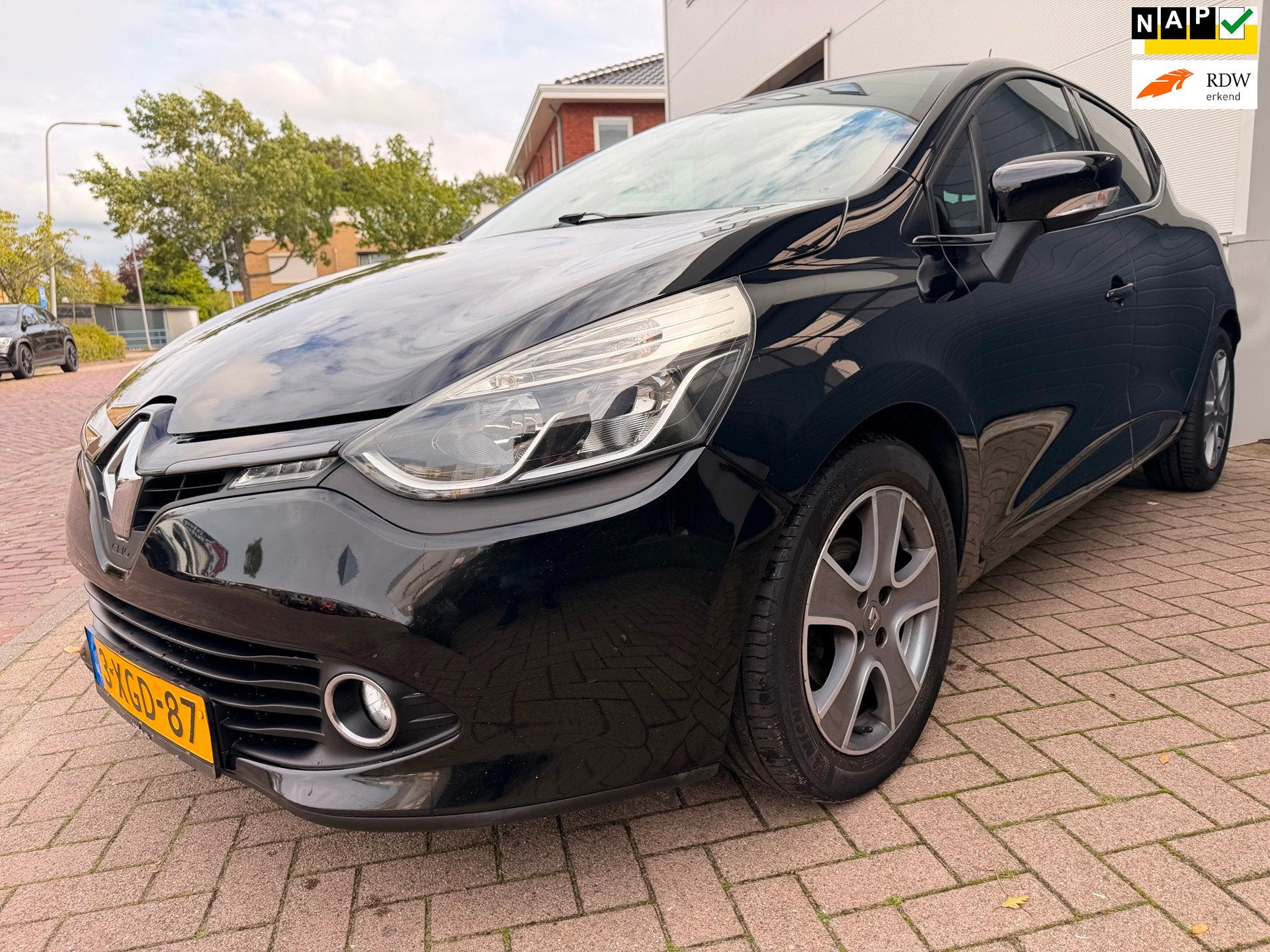 Renault Clio 0.9 TCe ECO Night&Day/Navi/Pdc/Climate-c/Cruise, Voorwielaandrijving, 540 kg, Zwart, Origineel Nederlands