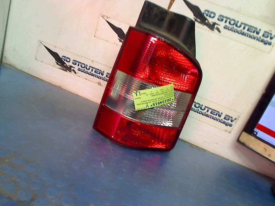 Achterlicht Links Volkswagen Transporter T5 2013 7HO945095L, Gebruikt, Volkswagen, Volkswagen AG, Kundenbetreuung@volkswagen.de