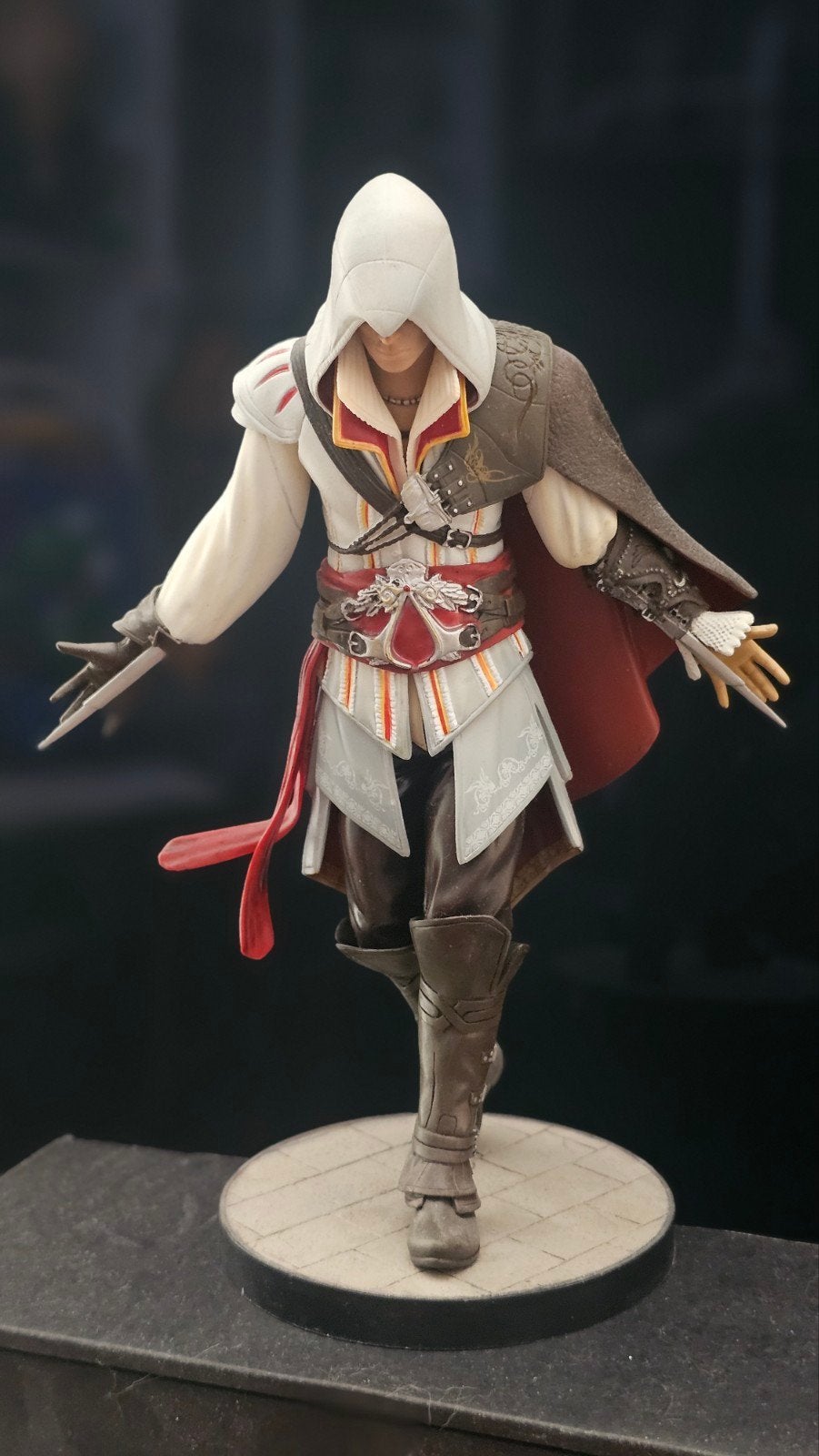 Ezio Auditore Assassin's Creed II Master White Edition, Verzamelen, Ophalen of Verzenden, Gebruikt