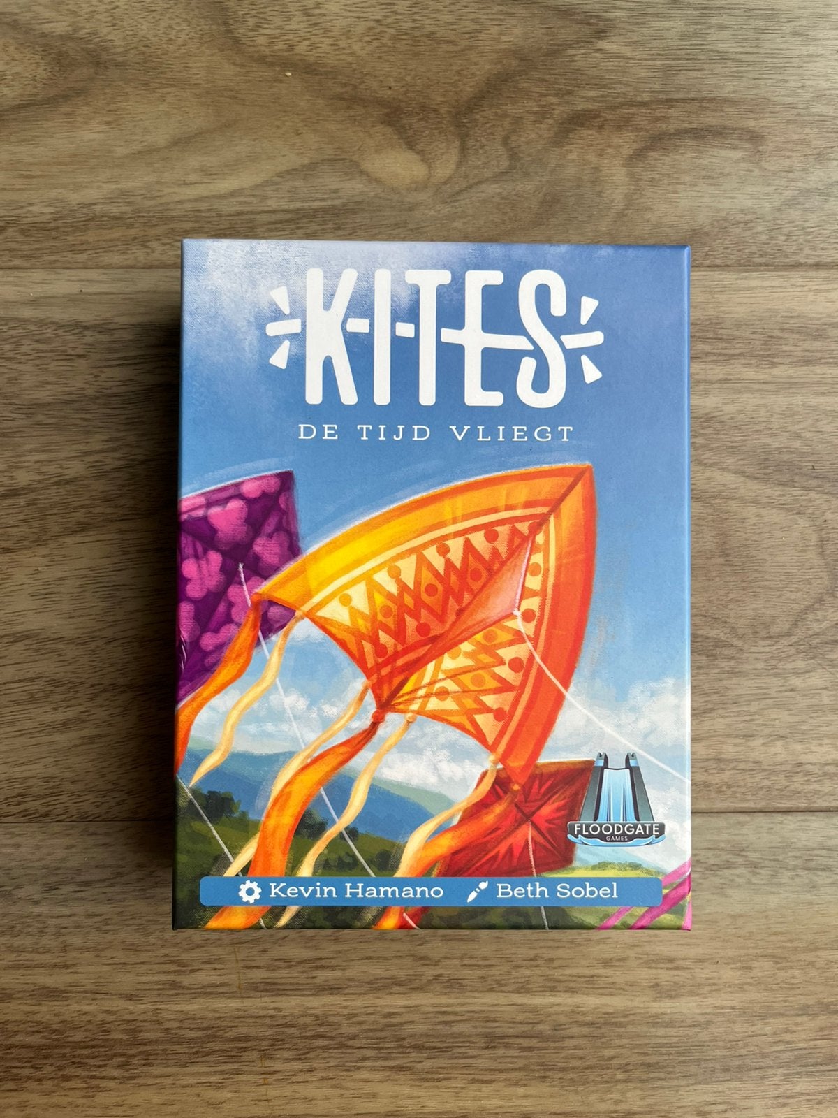 Floodgate Games - Kites - Nederlandstalig Kaartspel, Een of twee spelers, Ophalen of Verzenden, Zo goed als nieuw