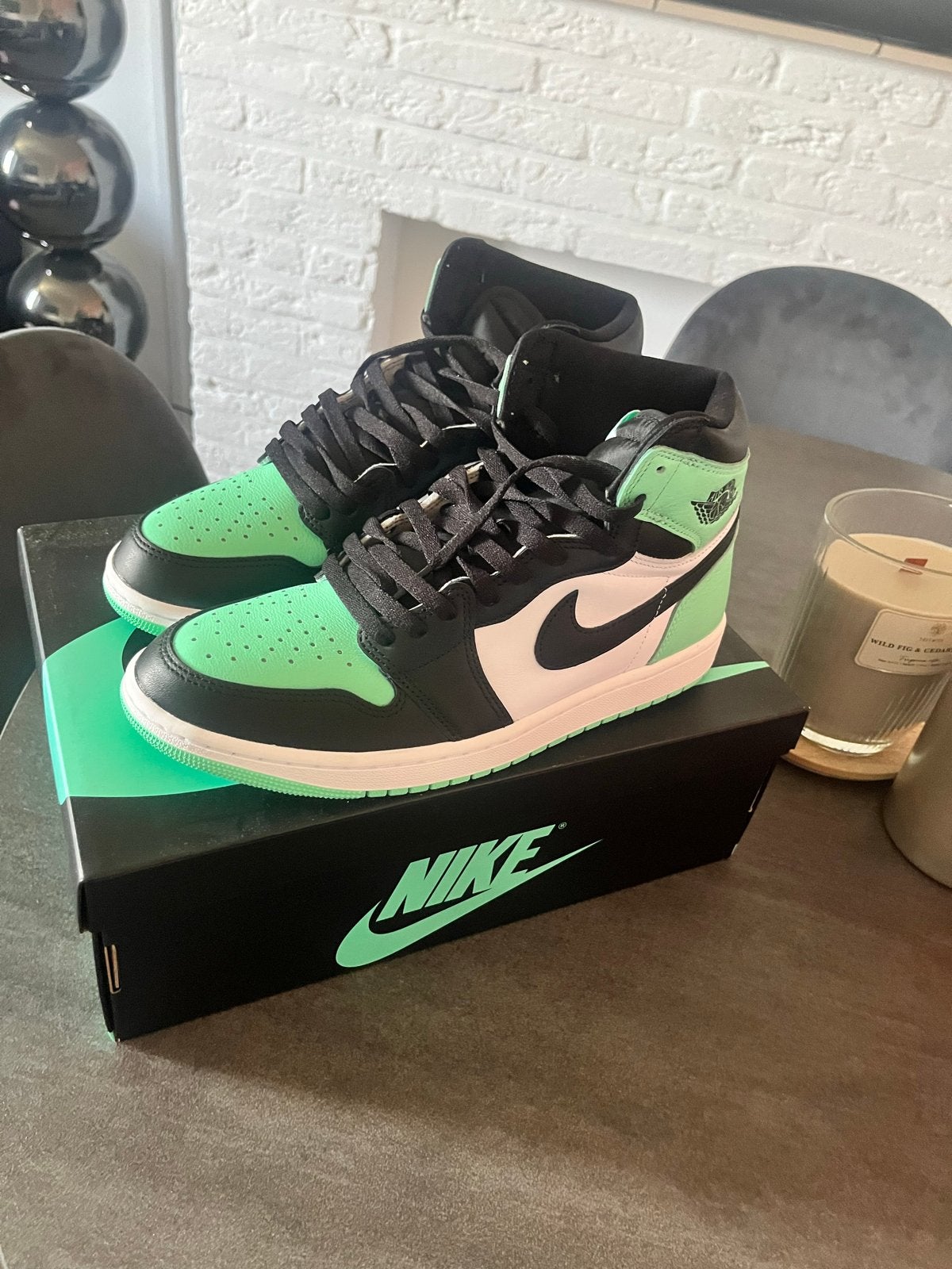 Nike Air Jordan 1 Mid SE 'Green Toe' - Maat 44, Ophalen, Nieuw, Overige kleuren, Sneakers of Gympen
