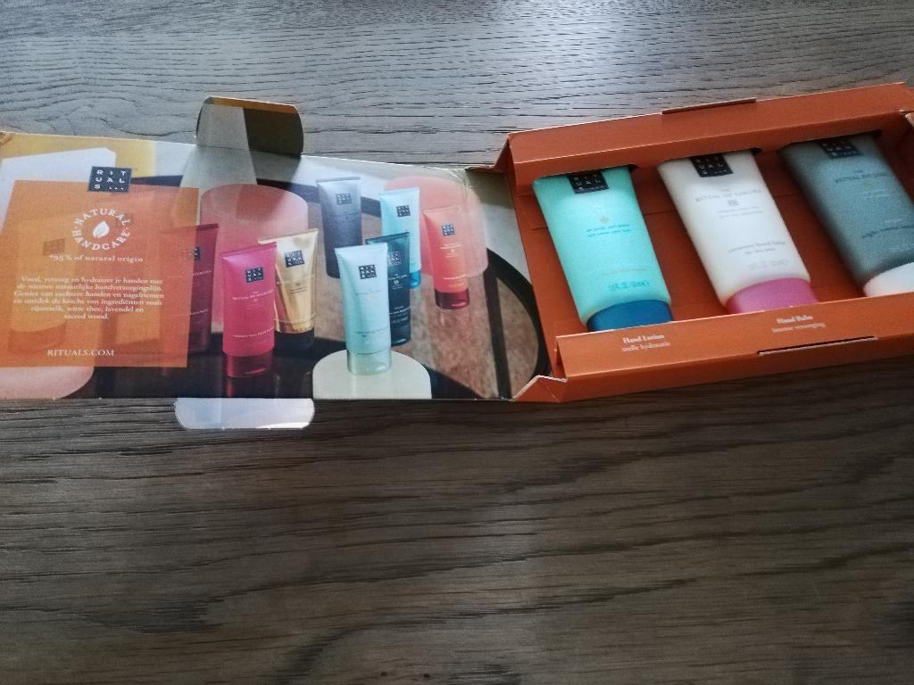 Handverzorgingspakket Rituals, Sieraden, Tassen en Uiterlijk, Uiterlijk | Lichaamsverzorging, Ophalen, Zo goed als nieuw, Bad & Douche