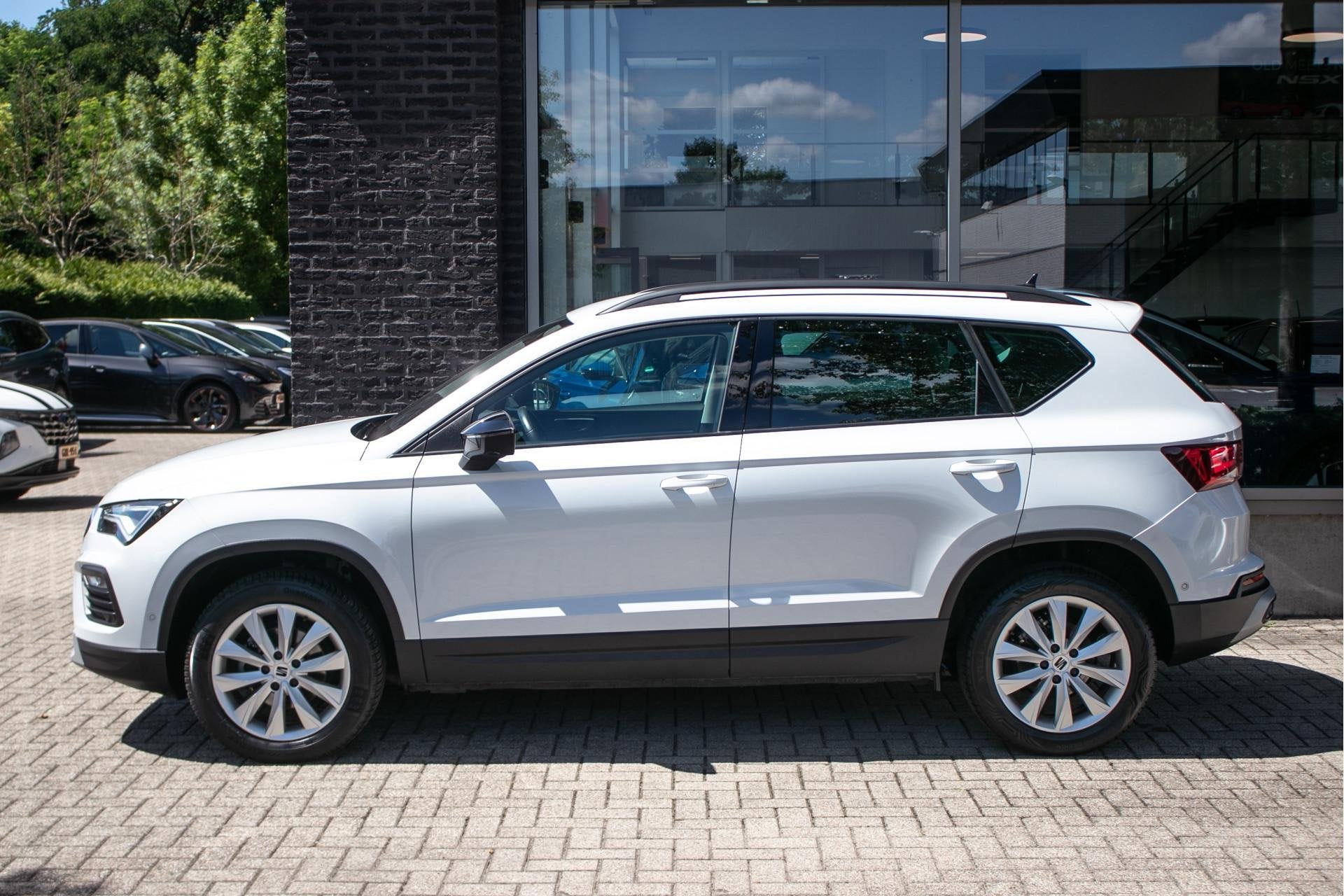 SEAT Ateca 1.5 TSI Style Business Intense | Leder | 1800kg t, Auto's, Voorwielaandrijving, 4 cilinders, Automatische klimaatregeling