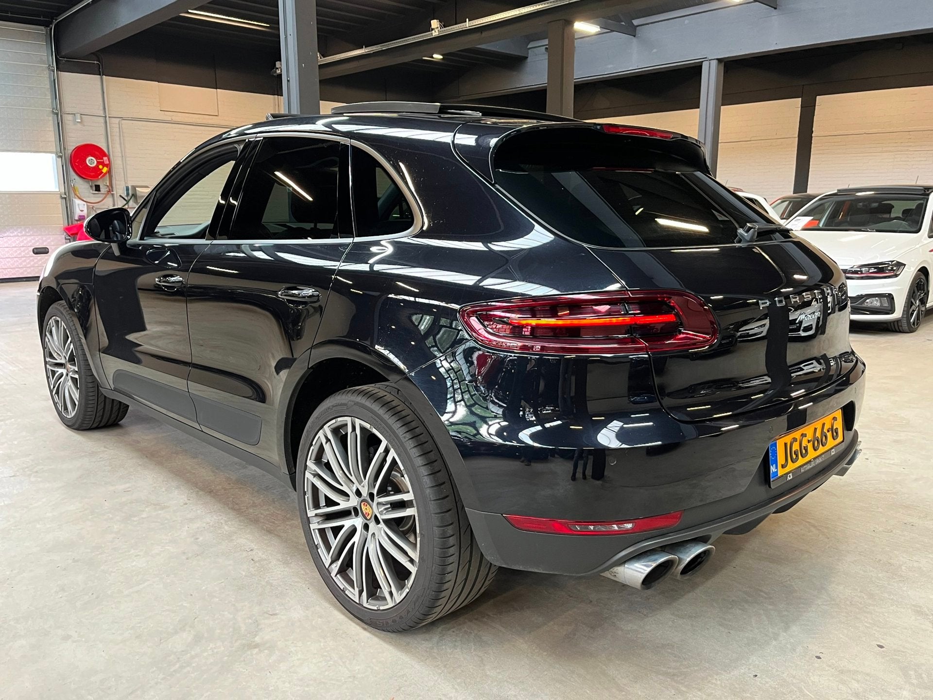 Porsche MACAN 2.0 252pk/Pano/Carplay/Leder/Automaat, Automaat, Gebruikt, 4 cilinders, Leder en Stof