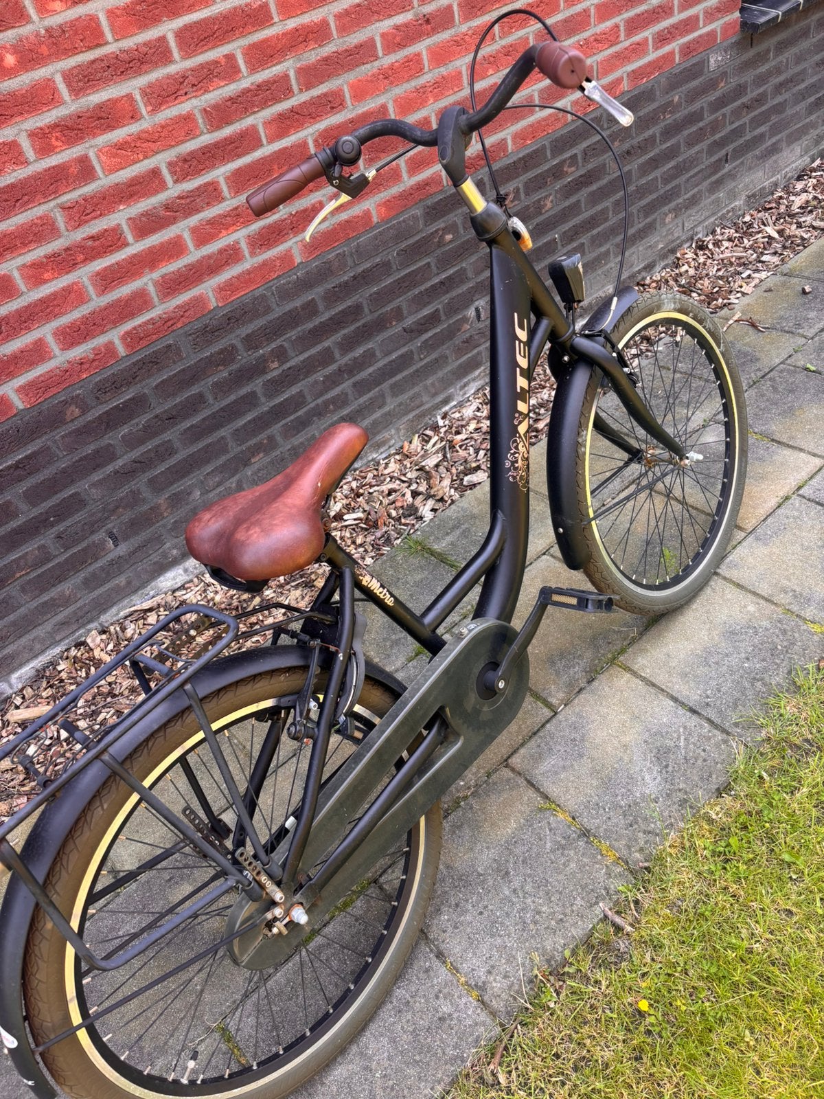 Altec meisjesfiets 24 inch, Ophalen, Gebruikt, 1 kind