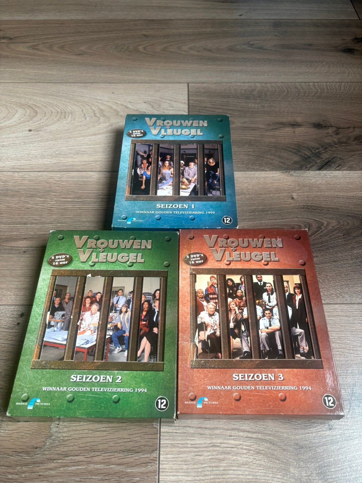 Vrouwenvleugel complete serie seizoen 1,2 en 3, Vanaf 12 jaar, Ophalen of Verzenden, Zo goed als nieuw, Actie en Avontuur