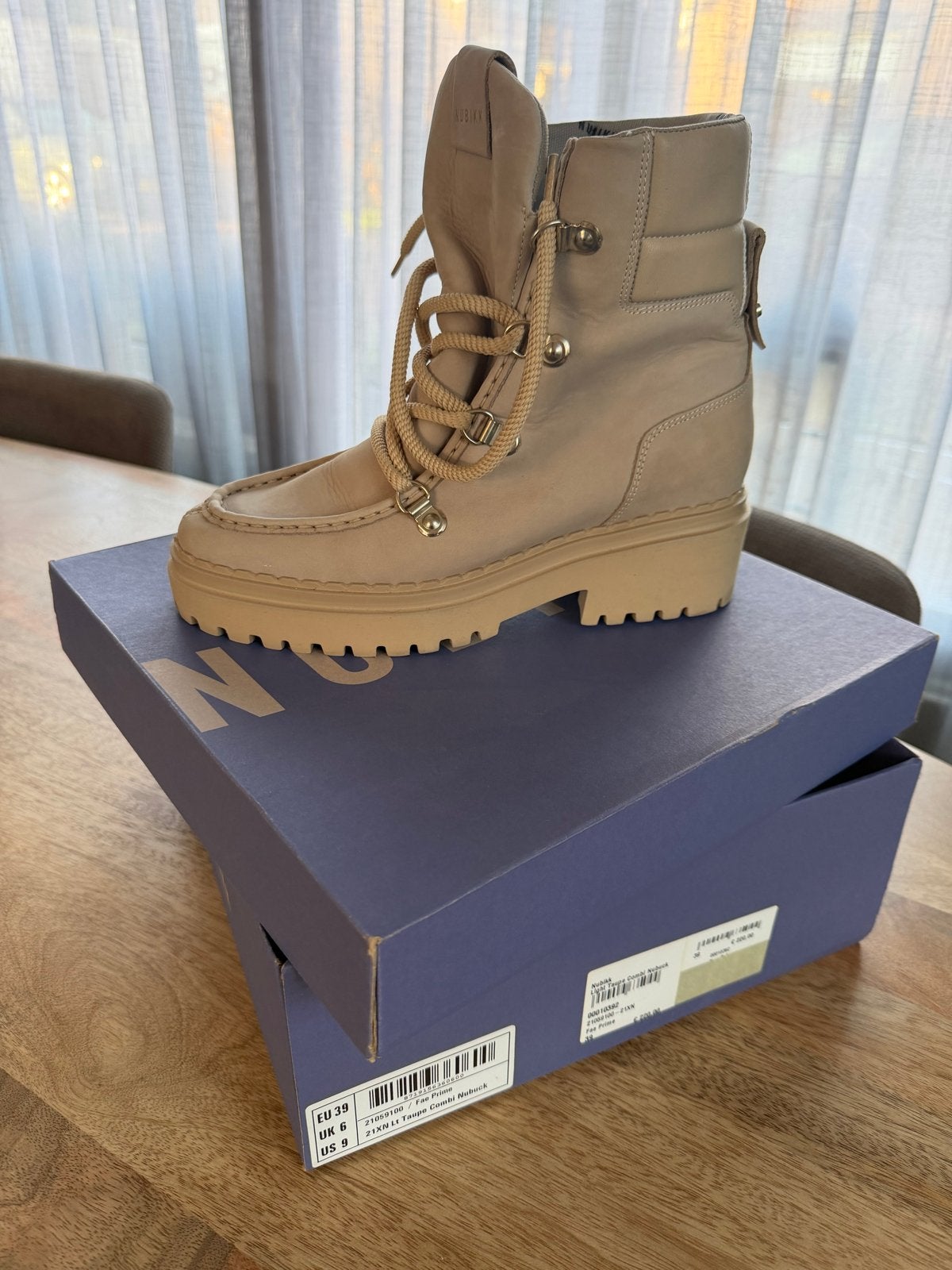 Nubikk Fae Prime laarzen -  nieuw, Beige, Lage of Enkellaarzen, Nieuw, Ophalen of Verzenden