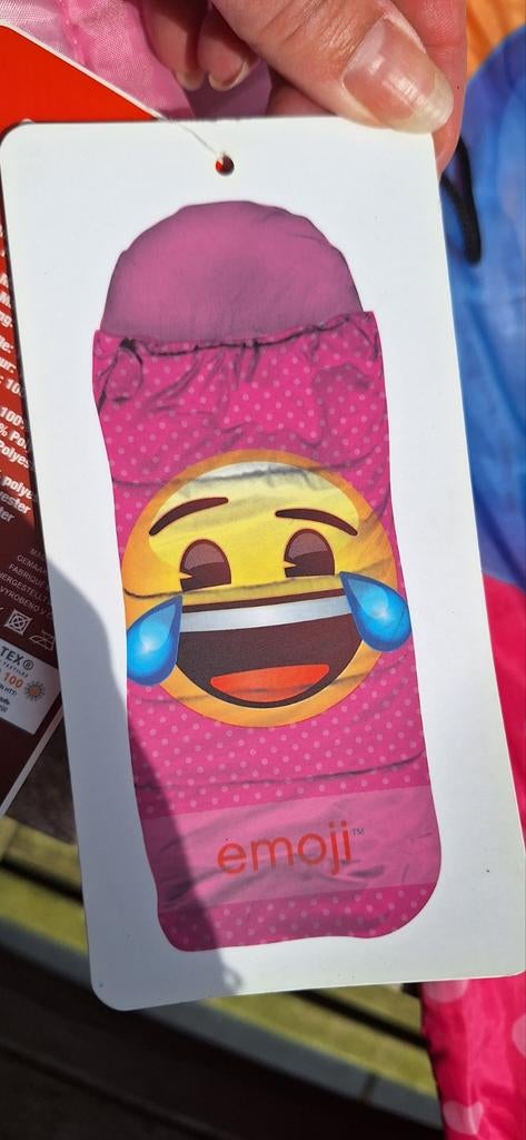 2x kinderslaapzak voor zomer. Disney en Emoji. Samen 5,-, Caravans en Kamperen, Slaapzakken, Ophalen of Verzenden, Gebruikt