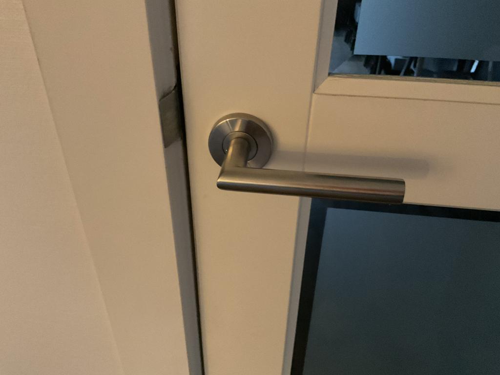 Deurklink, Ophalen, Zo goed als nieuw