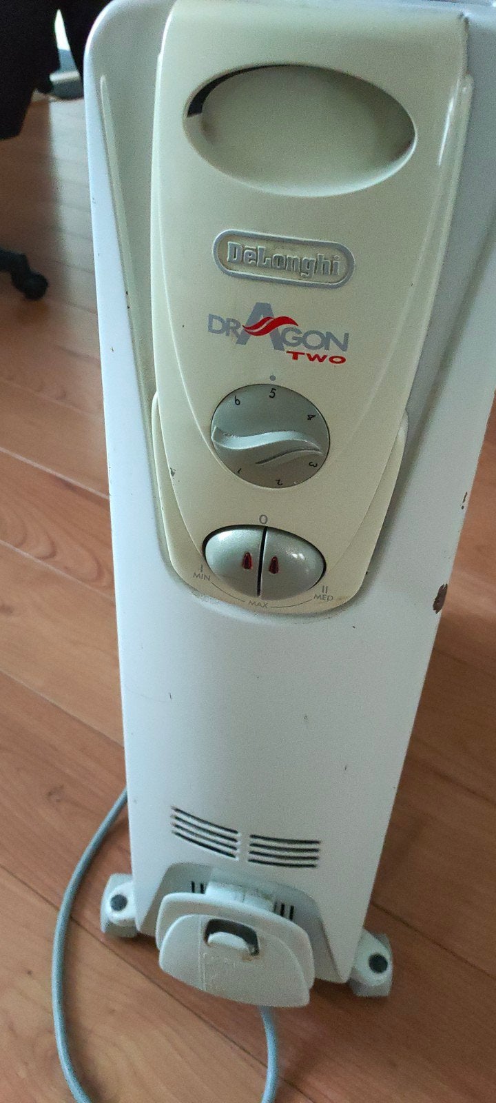 DeLonghi Dragon Two Oliegevulde Radiator, Doe-het-zelf en Verbouw, 30 tot 80 cm, Gebruikt, Radiator, Minder dan 60 cm