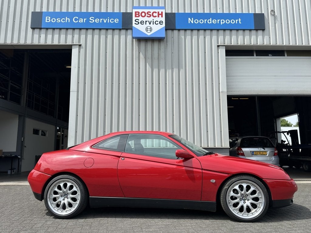 Alfa Romeo GTV 2.0 V6 Turbo "Modena" 240 pk. (bj 1996), Stof, Zwart, Origineel Nederlands, Handgeschakeld