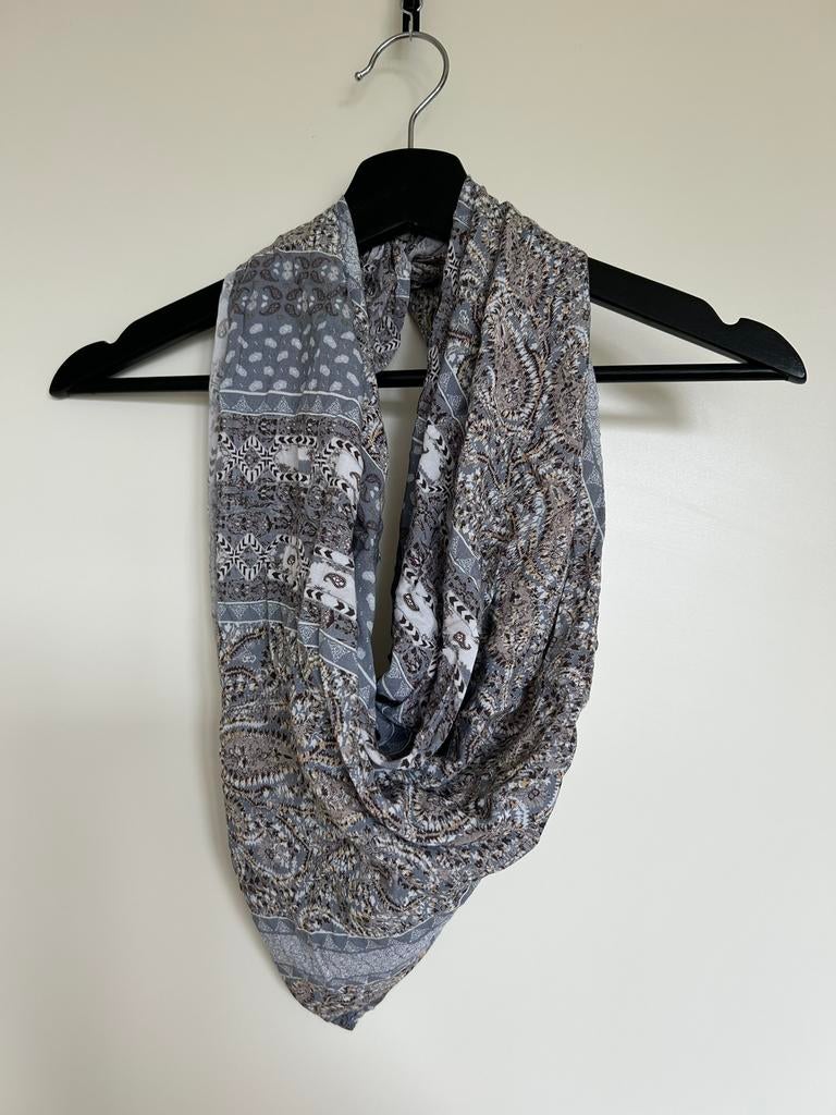 MOOST WANTED sjaal doek paisley design dessin, Ophalen of Verzenden, Nieuw, Maat 46/48 (XL) of groter, Sjaal