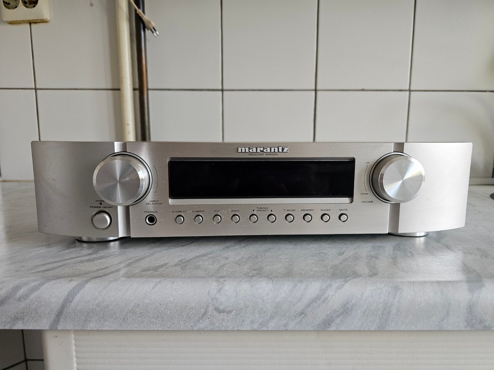 Marantz SR 5023, Zo goed als nieuw, 60 tot 120 watt, Stereo, Ophalen