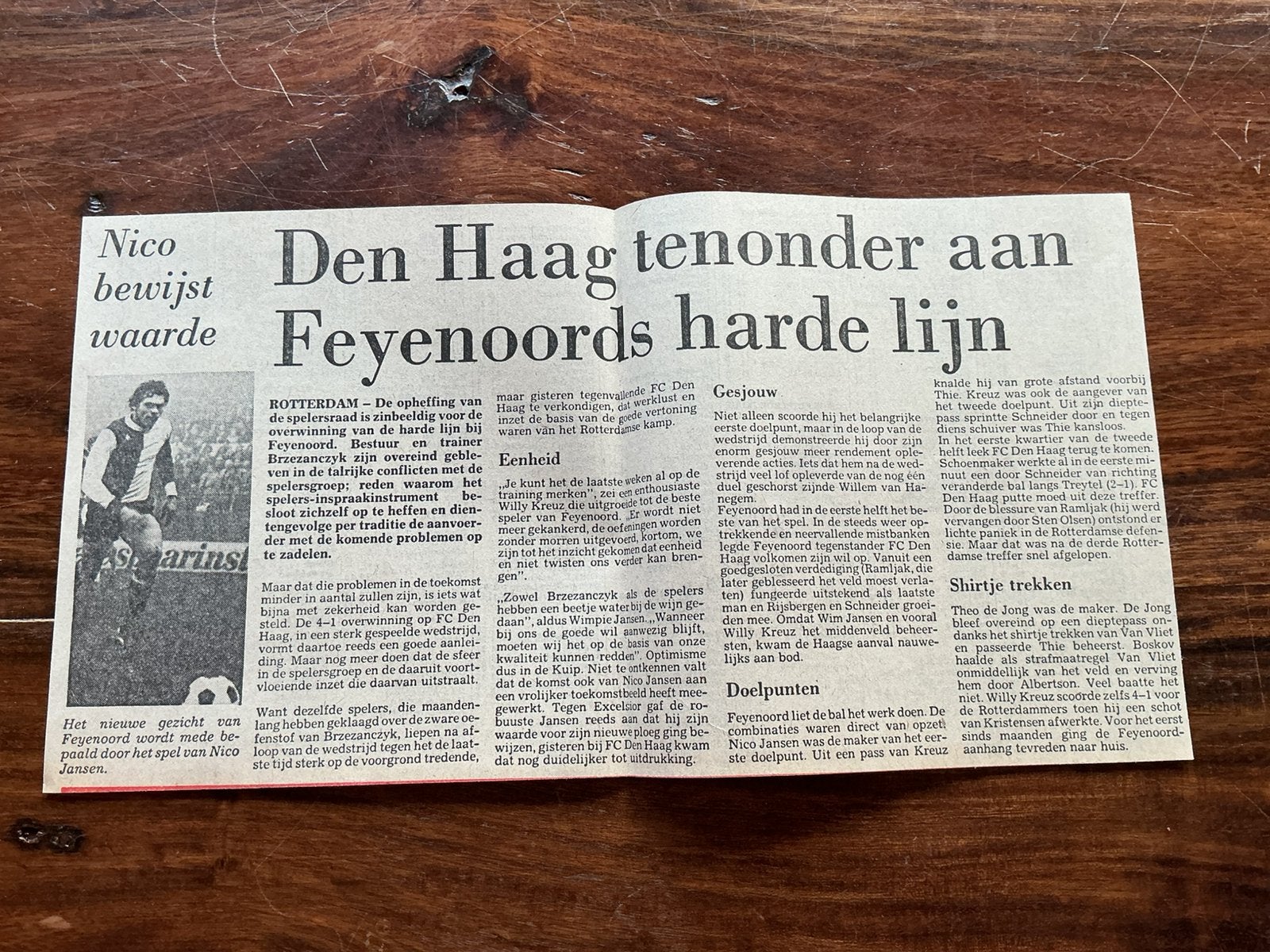 Voetbal krantenartikel Feyenoord FC Den Haag december 1975, Verzamelen, Ophalen of Verzenden, Knipsel(s)