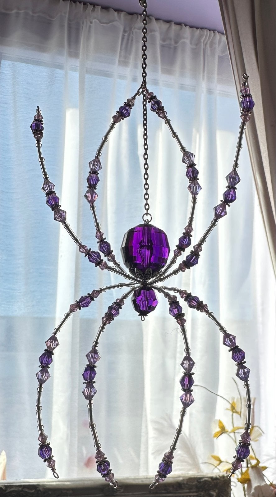 Decoratieve spin van paarse transparante kralen - 18 cm, Overige materialen, Overige stijlen, Nieuw, Ophalen of Verzenden