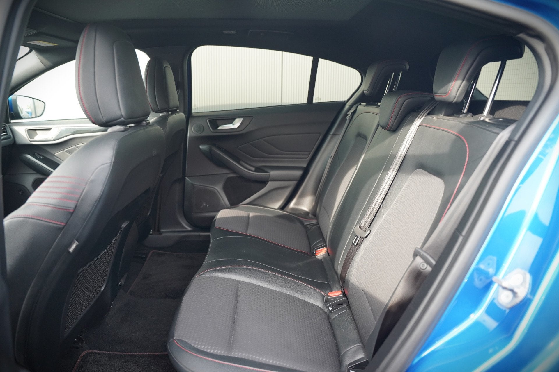 Foto 58 van Ford Focus 1.0 EcoBoost ST Line Business | Panoramadak | Ban