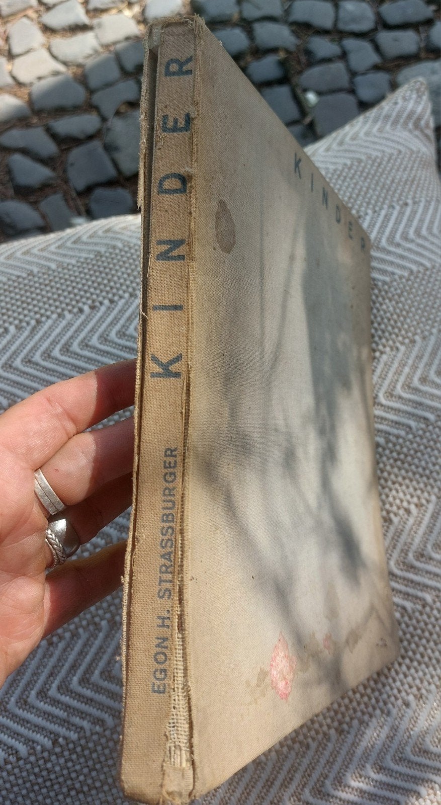 Kinder - Egon H. Strassburger (1933), Ophalen of Verzenden, Gelezen, Egon H. Strassburger, Non-fictie