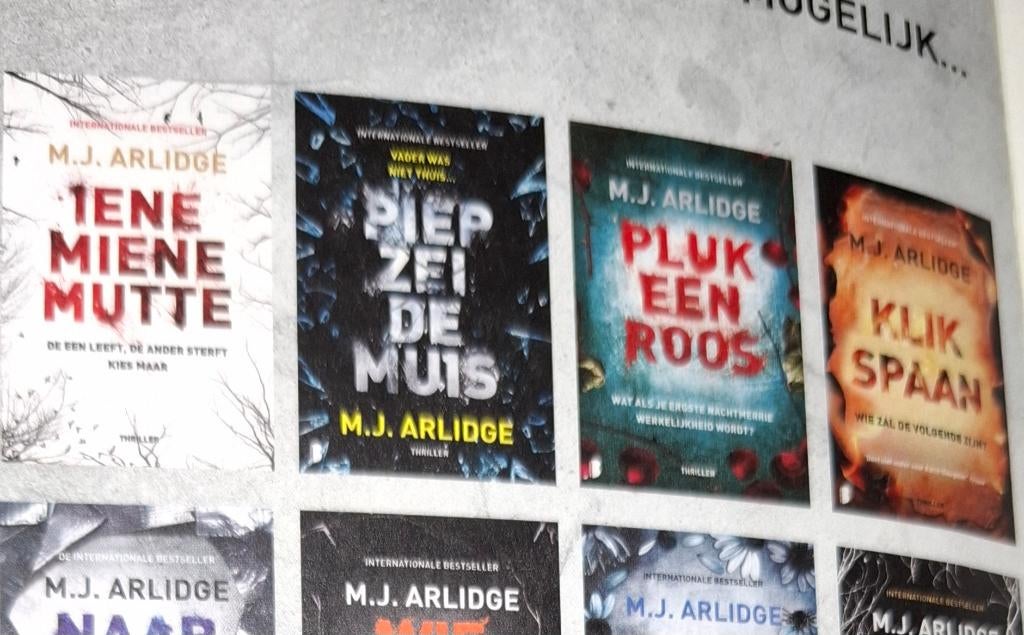 Klikspaan en iene miene mutte, Boeken, Thrillers, Europa overig, Ophalen of Verzenden, Zo goed als nieuw, M.J. Arlidge