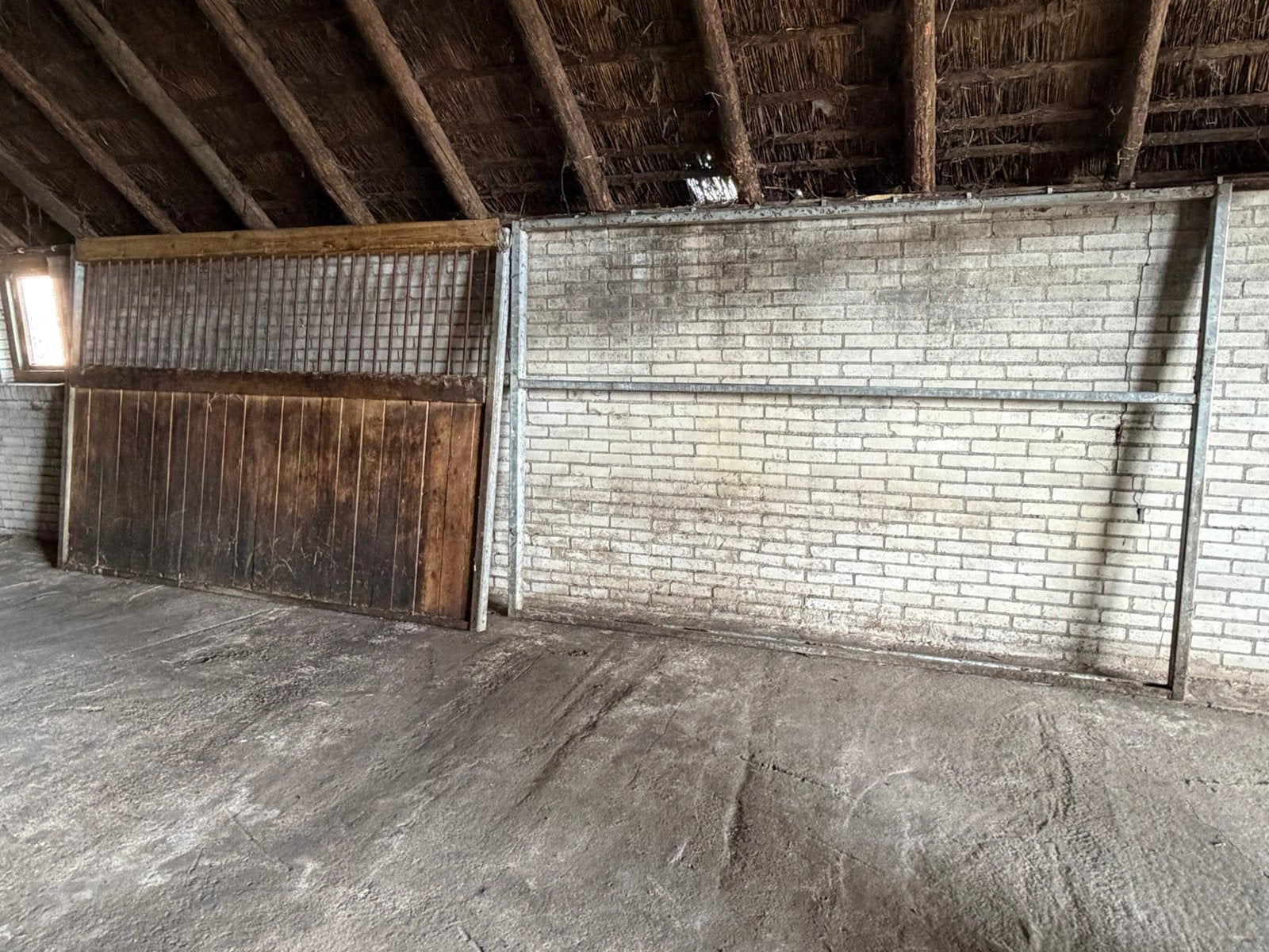 Paardenbox, Dieren en Toebehoren