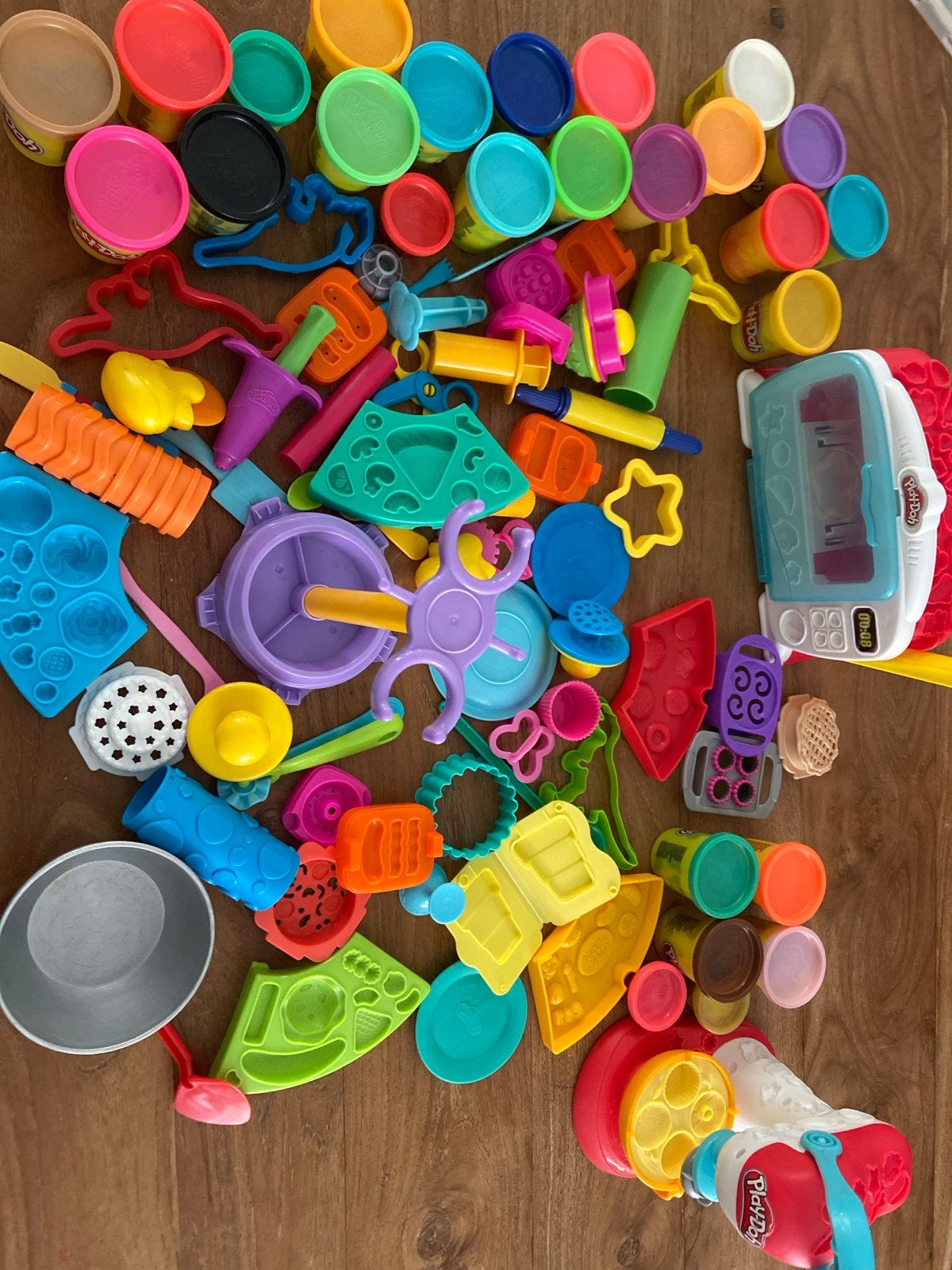Grote Play-Doh set met veel klei en accessoires, Ophalen, Gebruikt, Knutselen, Met geluid
